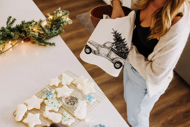 Your Green Kitchen - Tea Towel Christmas Tree Truck