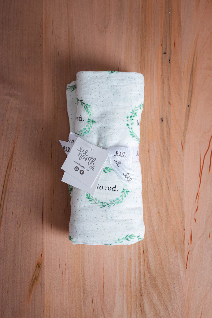 Lil North Co - Loved Wreath Muslin Single Swaddle