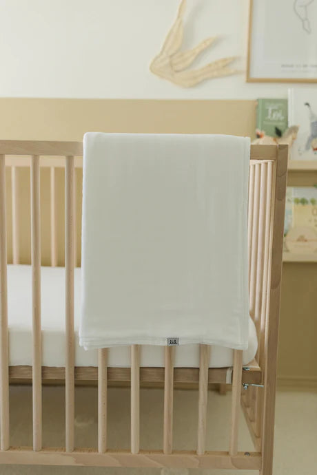 Lil North Co - White Muslin Single Swaddle