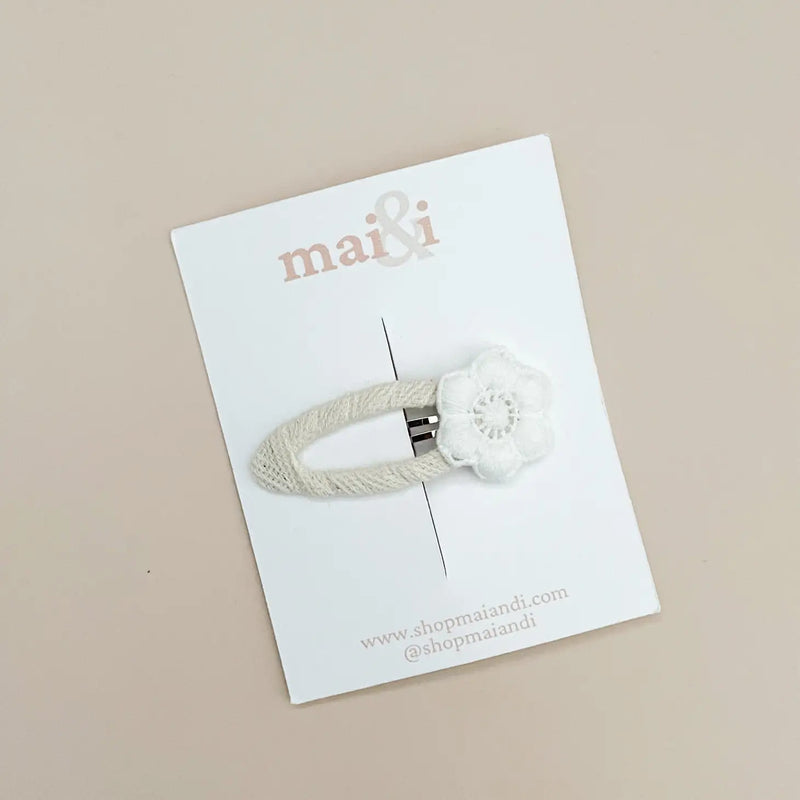 Mai & I - White Floral Fall Clip