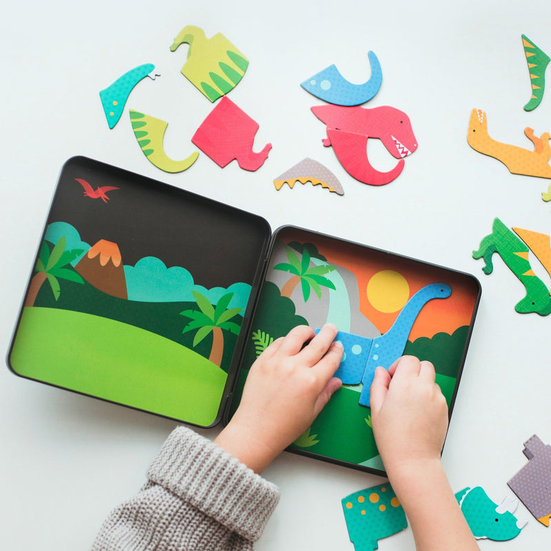 Petit Collage - Dinosaur Kingdom Magnetic Play Set